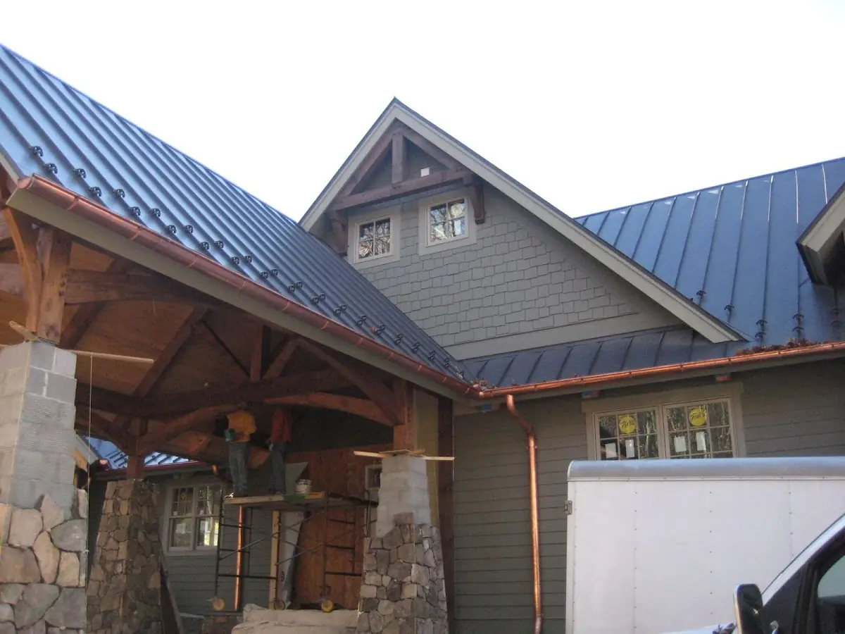Craftsman Roofing team delivering quality roofing work in Grants Pass